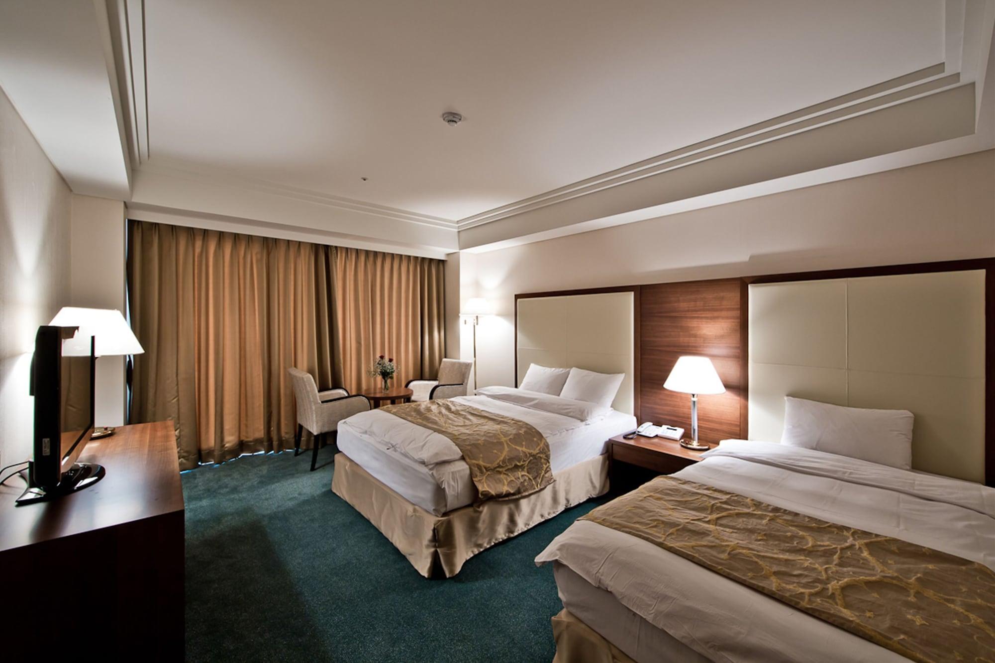 Hotel Hyundai By Lahan Mokpo Yeongam Exterior photo